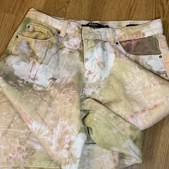 Jaded London Floral Patchwork Flare Jeans - Picture 7 of 10